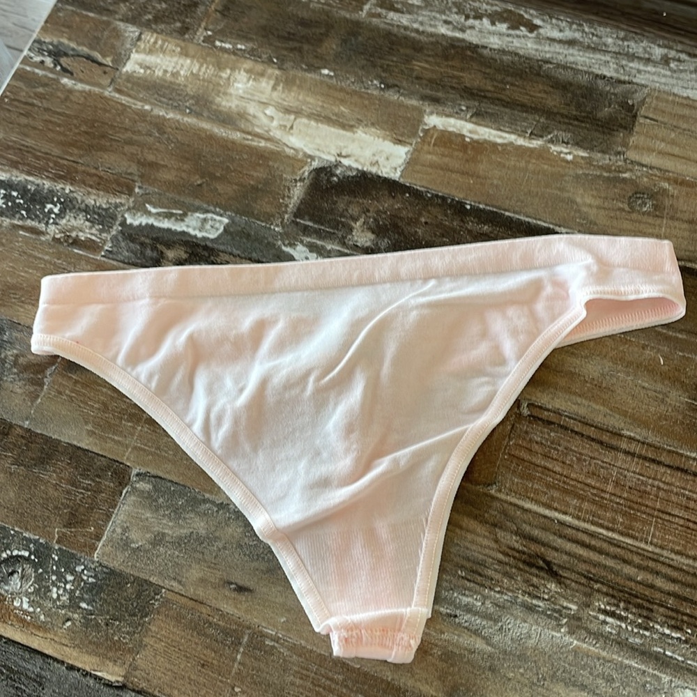 Victoria’s Secret Thong Panties - Picture 3 of 8